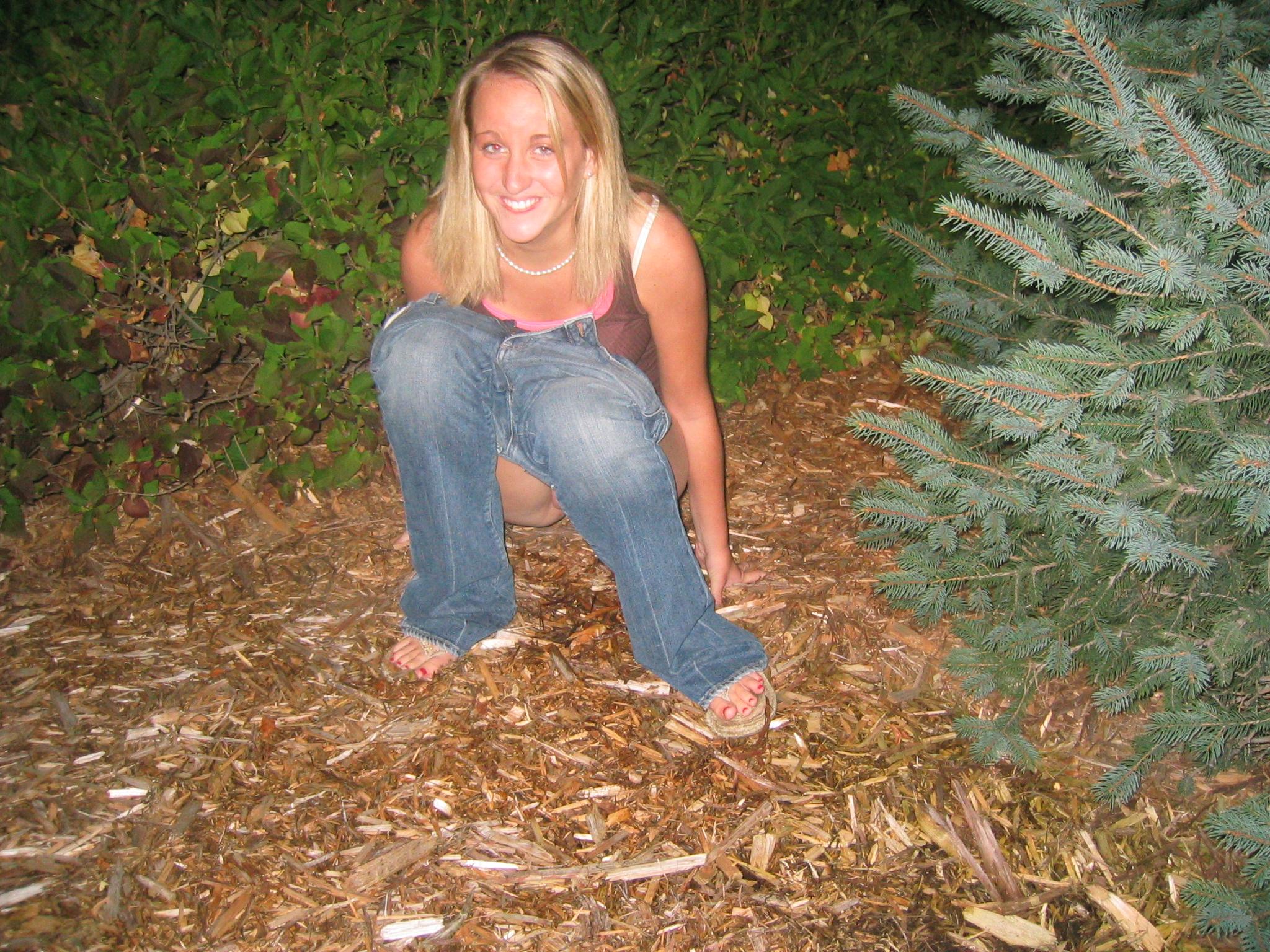 best of Outdoor peeing picture woman Free